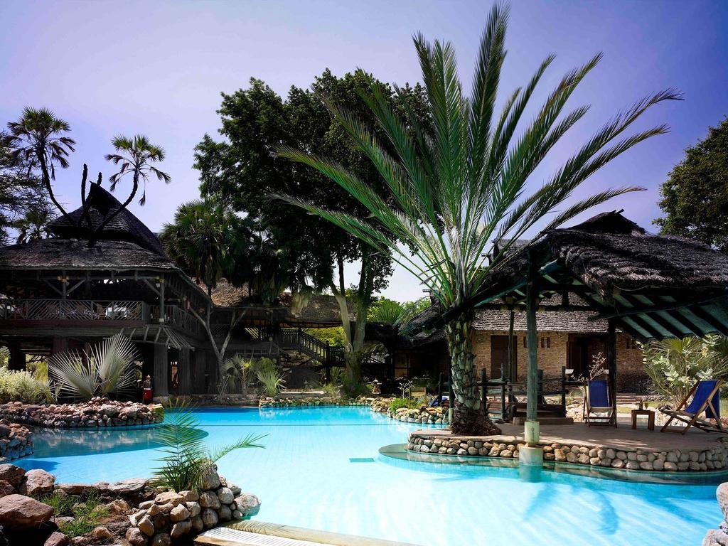 Sarova Shaba Game Lodge Archers Post Exterior photo