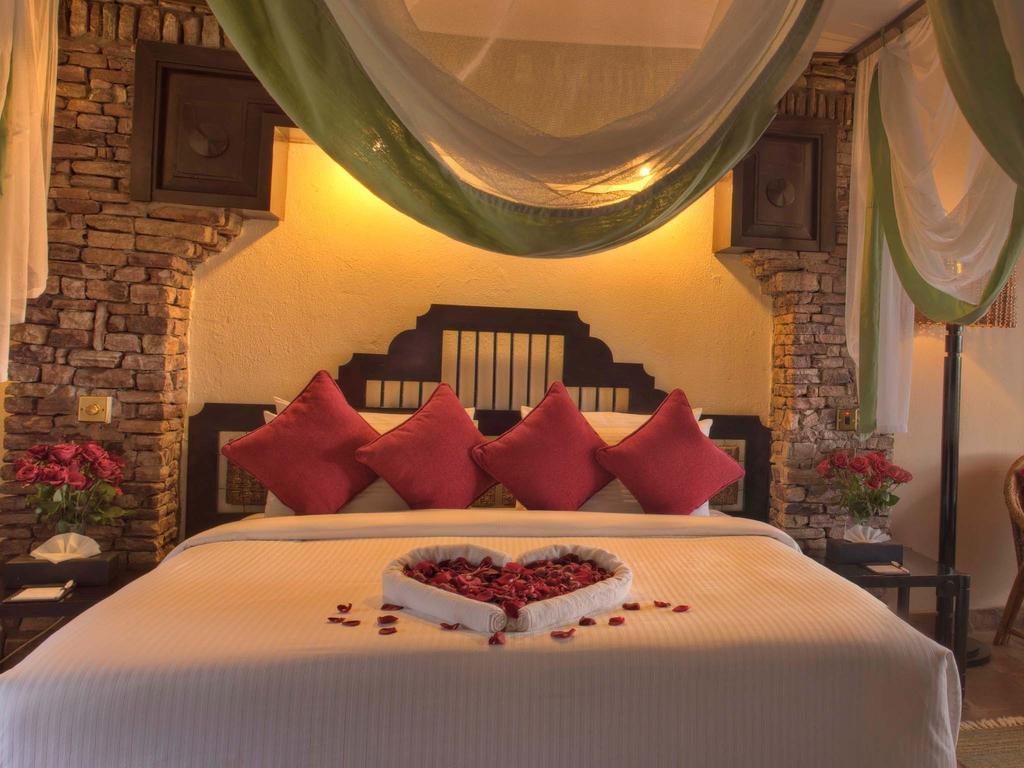 Sarova Shaba Game Lodge Archers Post Room photo